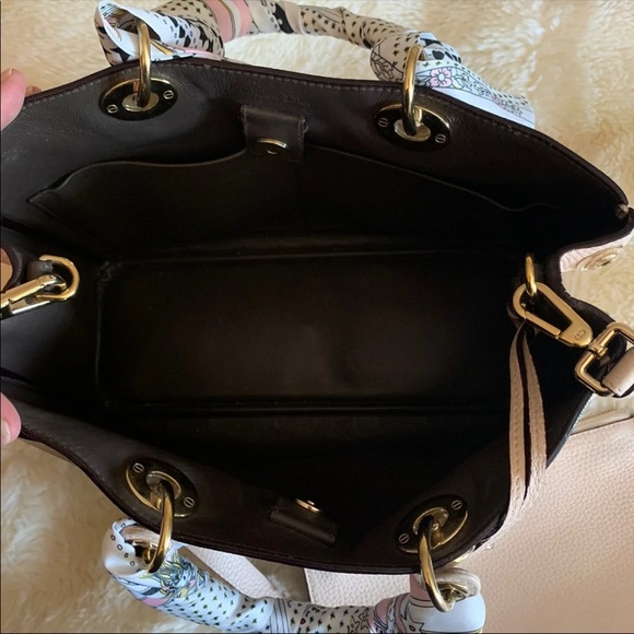 Dior Diorissimo Pebble Leather Rose Poudre - Picture 3 of 16